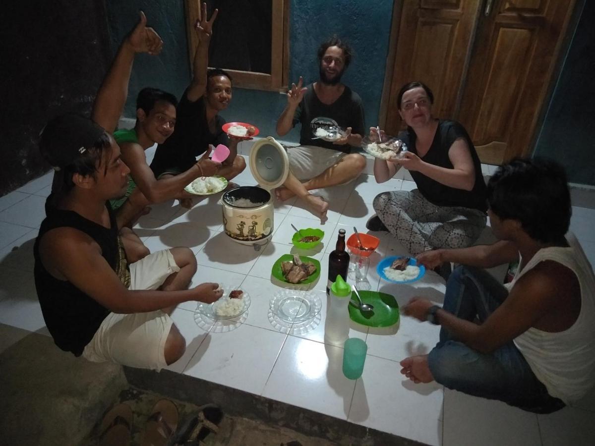 Family Hostel ロヴィーナ エクステリア 写真